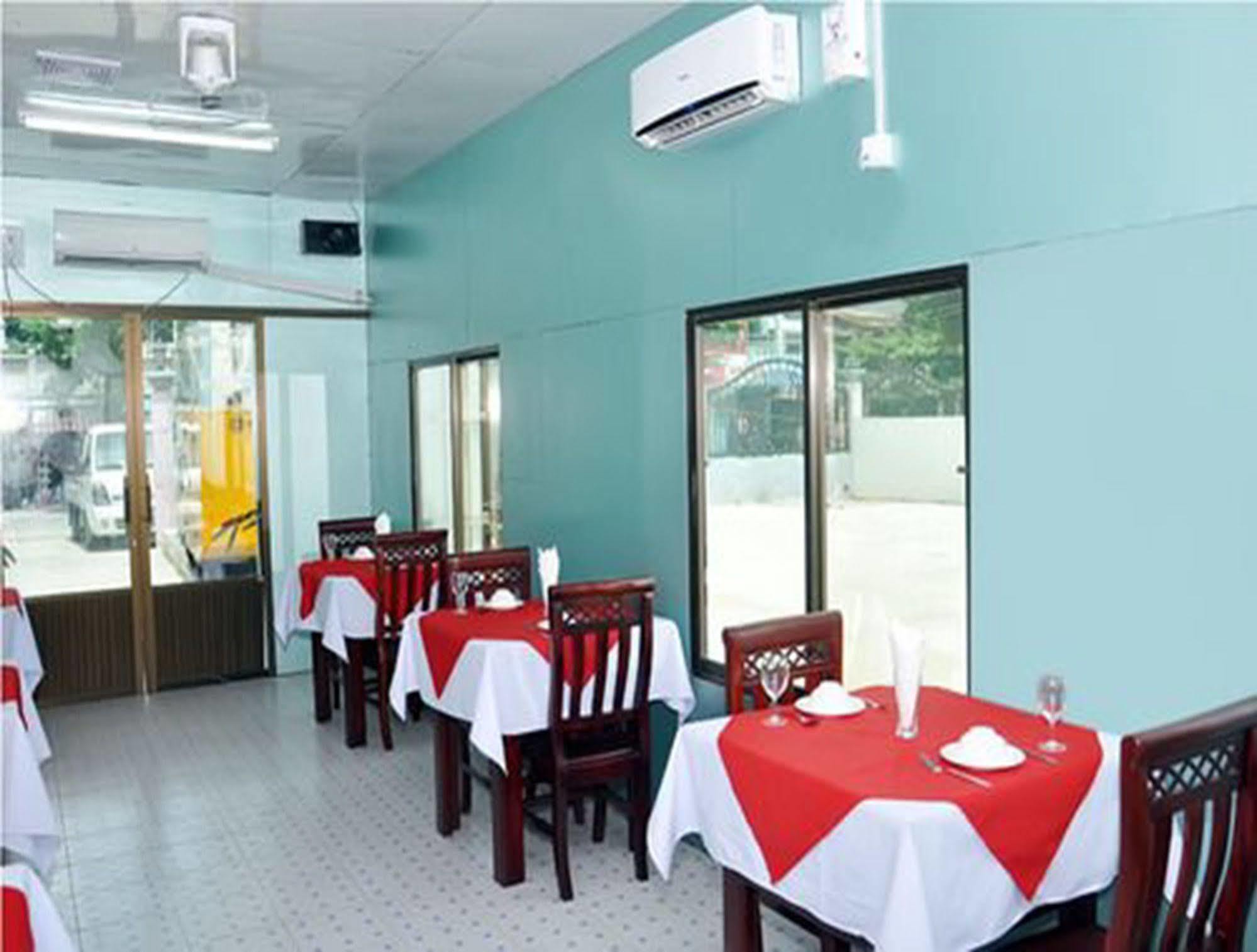 Royal Tulip Hotel Mandalay Bagian luar foto